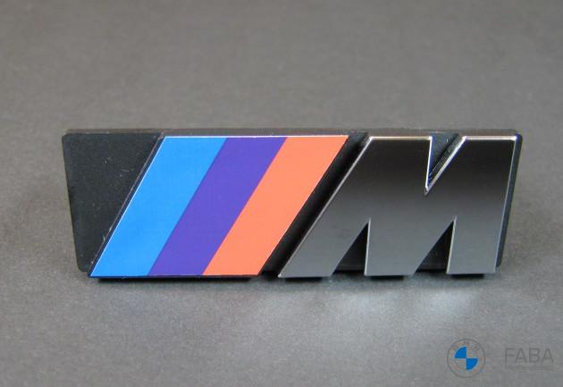 BMW M Emblem 3er E30 vorne