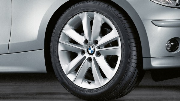 BMW Alufelge V-Speiche 141 - 1er E81-E88 17"