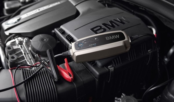 BMW Batterieladegerät Lithium Ionen - PKW & Motorrad *