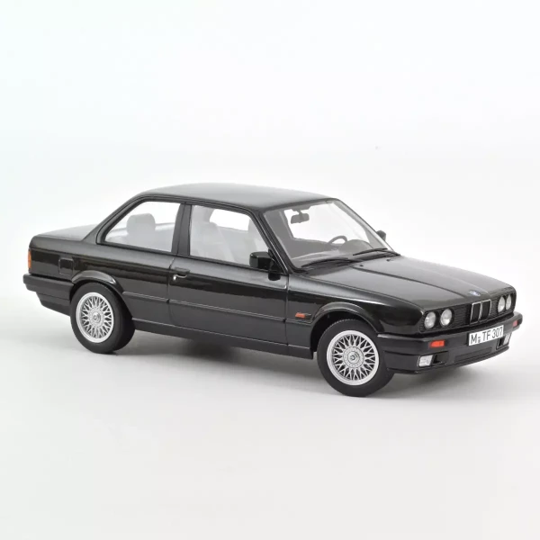 BMW Miniatur 325i (E30) - 1988 - schwarz 1:18 183203